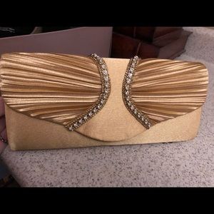 Gold clutch with shoulder chain
